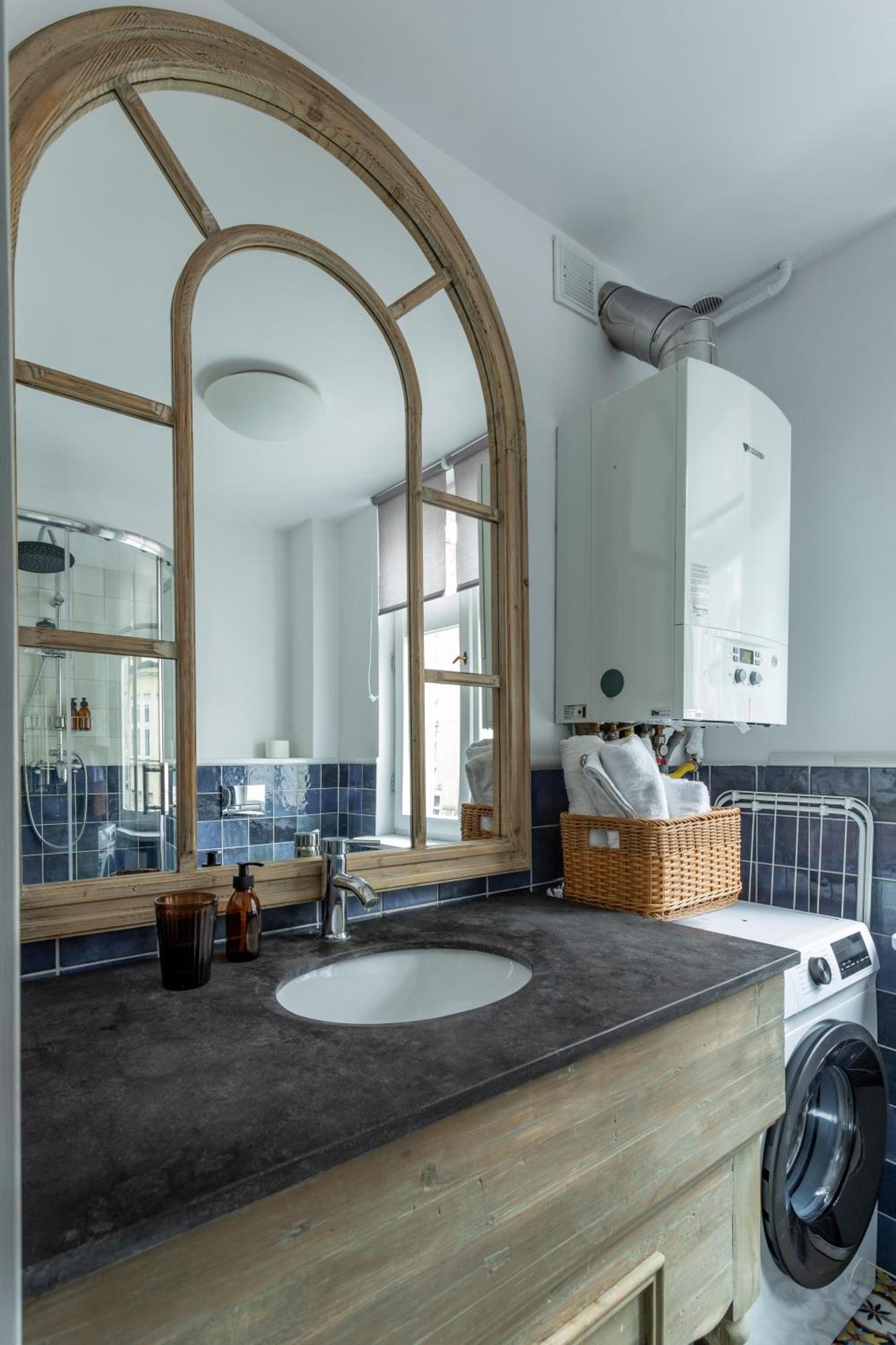Klimatyczne Mieszkanie W Centrum Poznań Esterno foto